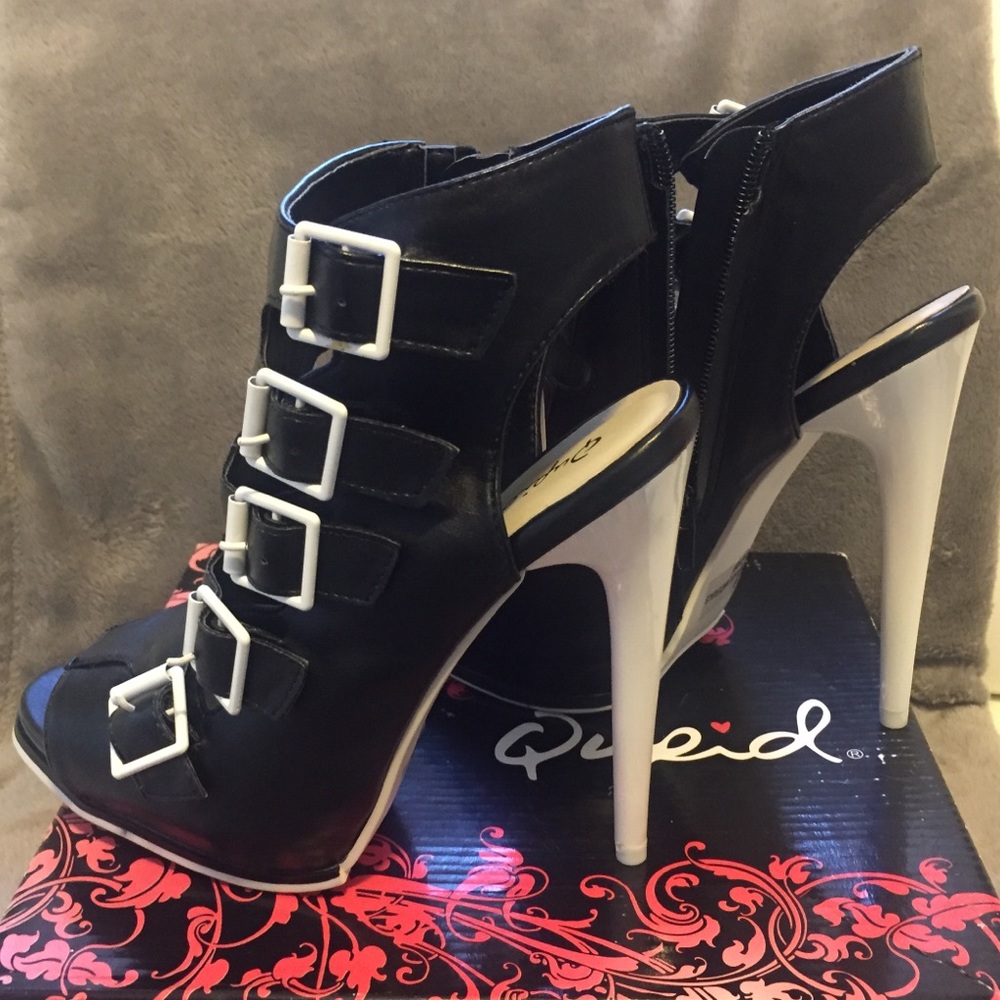 Peep Toe Stiletto Heels - Black (New In Box)